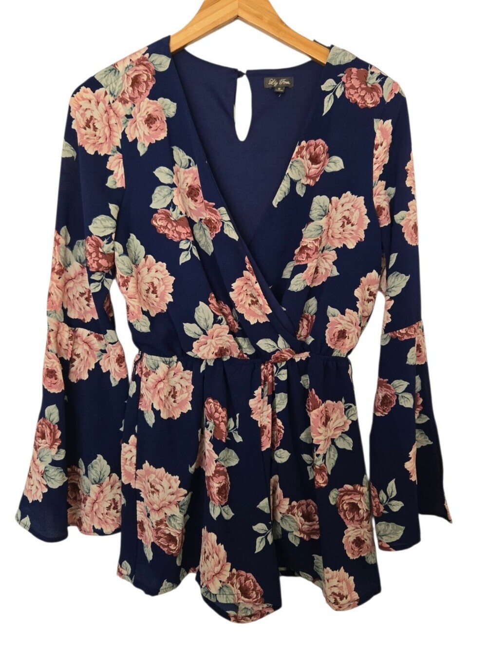 ✨ Lily Rose Floral Wrap Front Romper | Navy Blue Rose Print | Size Medium ✨ - Picture 2 of 4